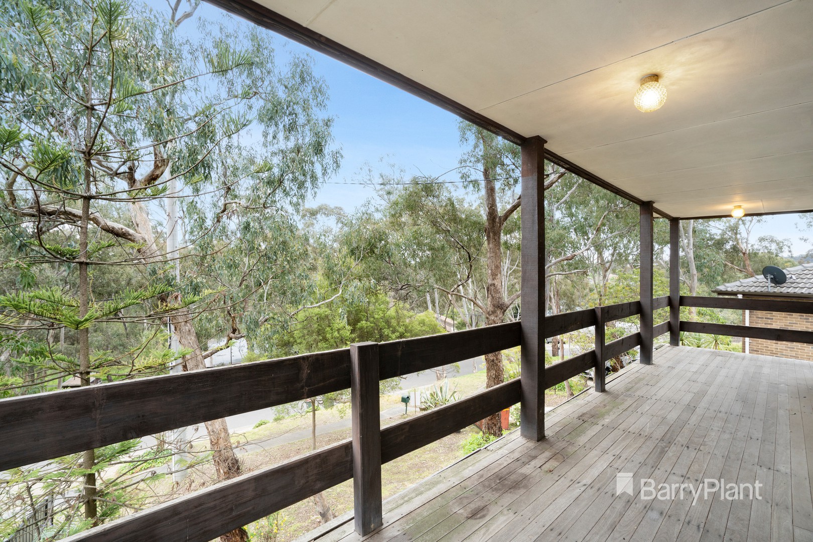 23 Dering Street, Diamond Creek, VIC 3089, Diamond Creek - Thumbnail 2