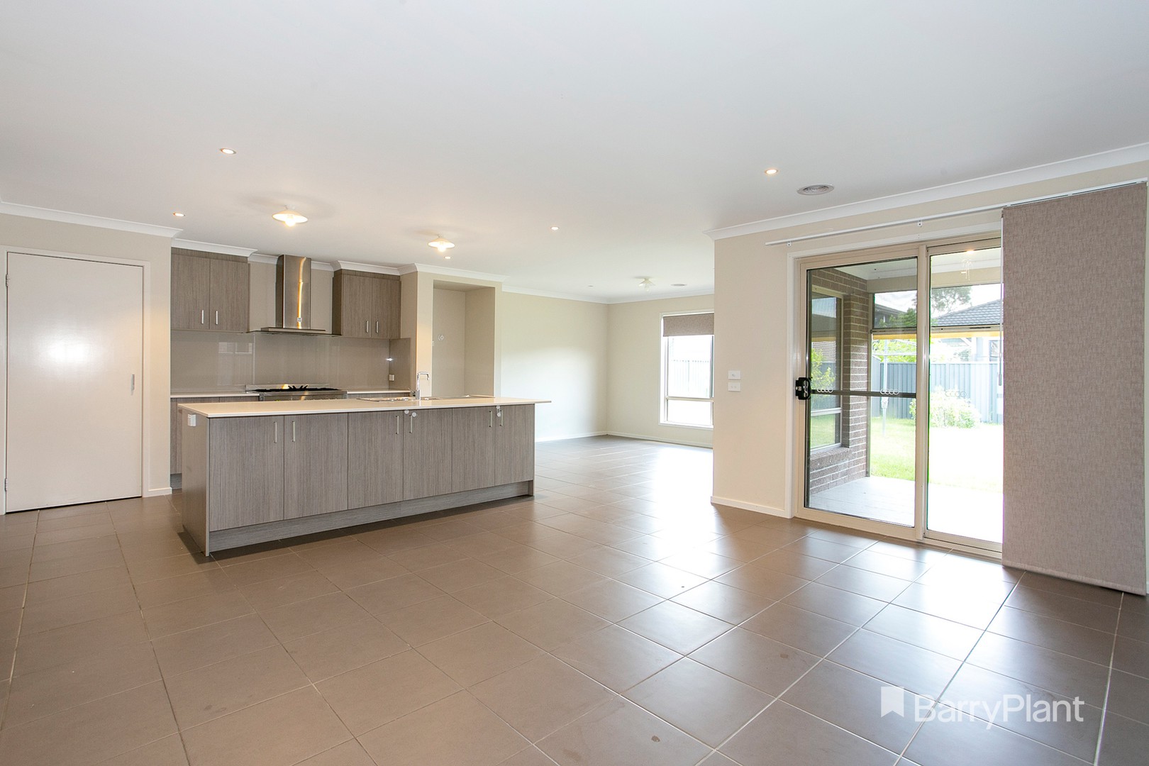23 Donatello Crescent, Narre Warren, VIC 3805, Narre Warren - Thumbnail 4