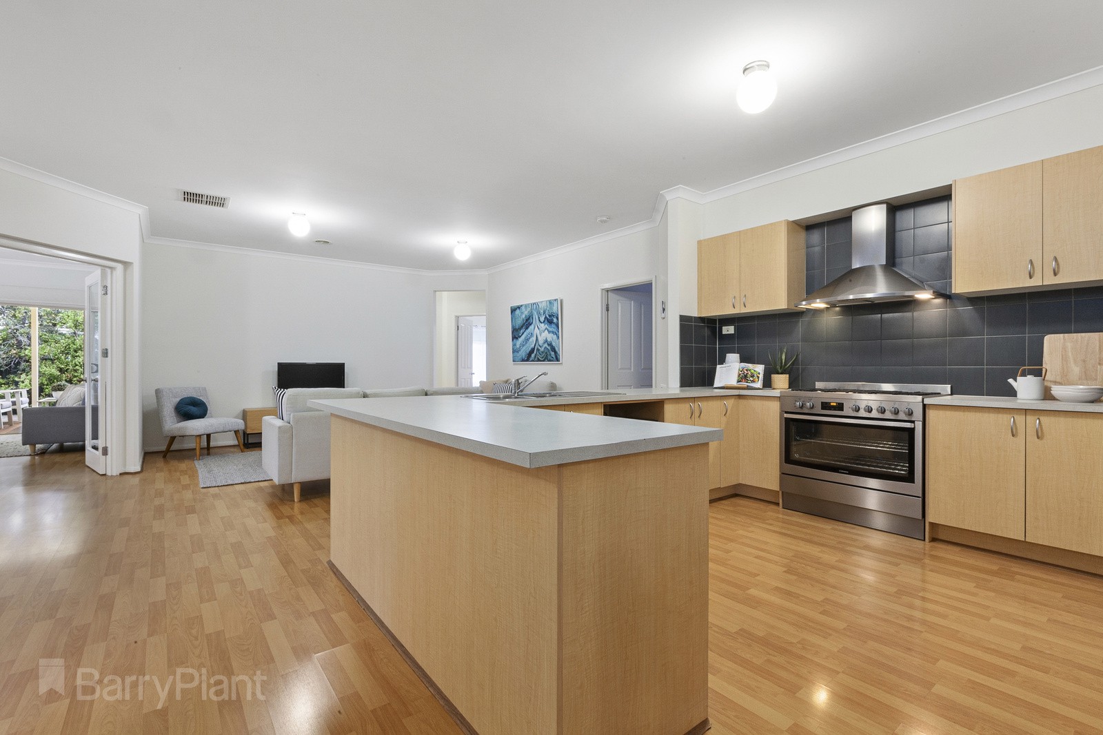 23 Drysdale CrescentPoint Cook, VIC 3030, Point Cook - Thumbnail 8