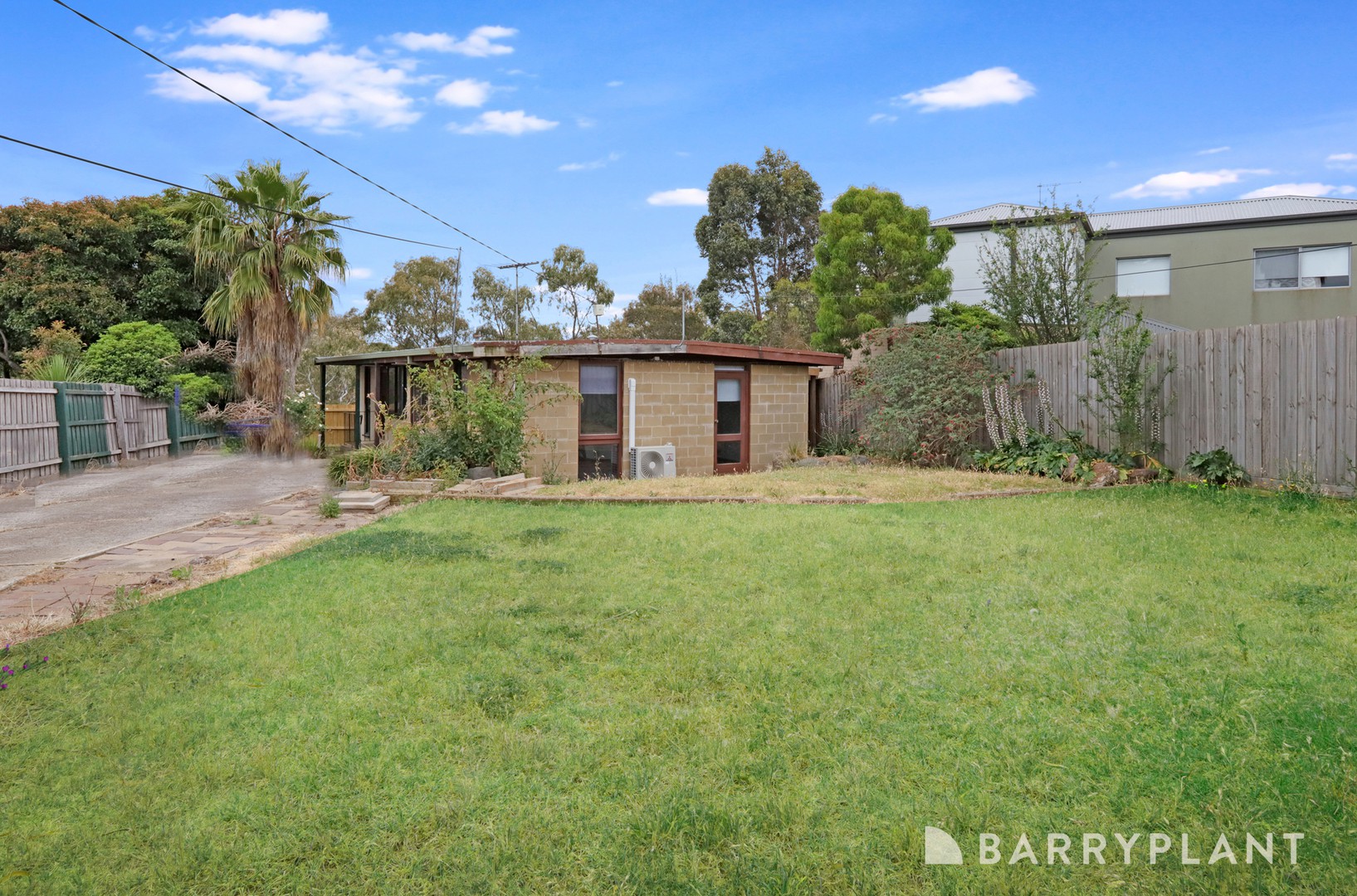 23 Dundalk Street, Sunshine, VIC 3020, Sunshine - Thumbnail 2