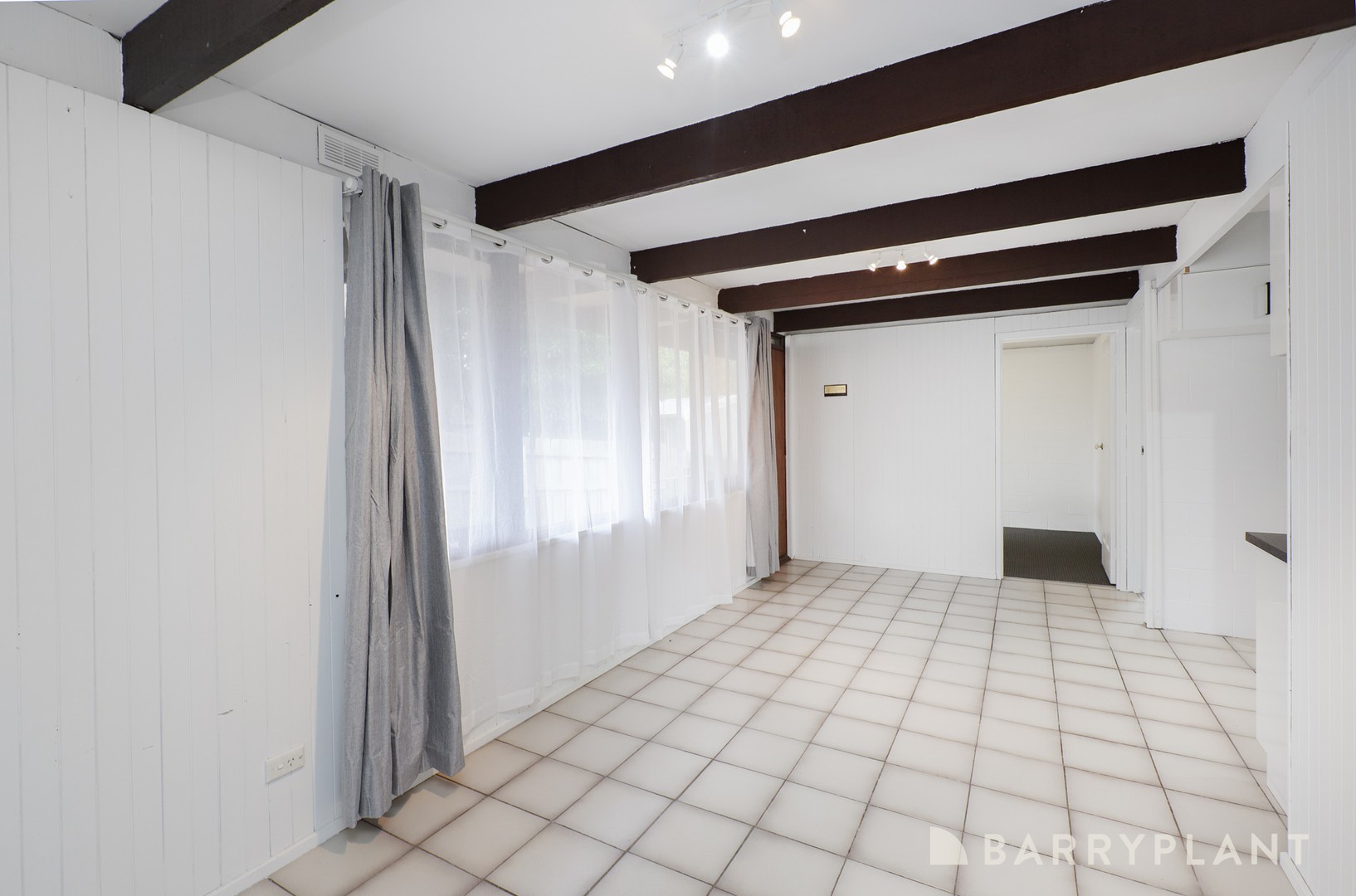 23 Dundalk Street, Sunshine, VIC 3020, Sunshine - Thumbnail 4