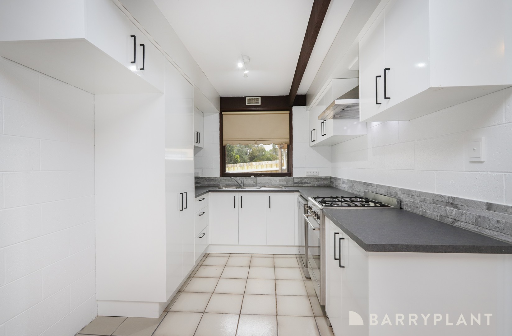 23 Dundalk Street, Sunshine, VIC 3020, Sunshine - Thumbnail 5