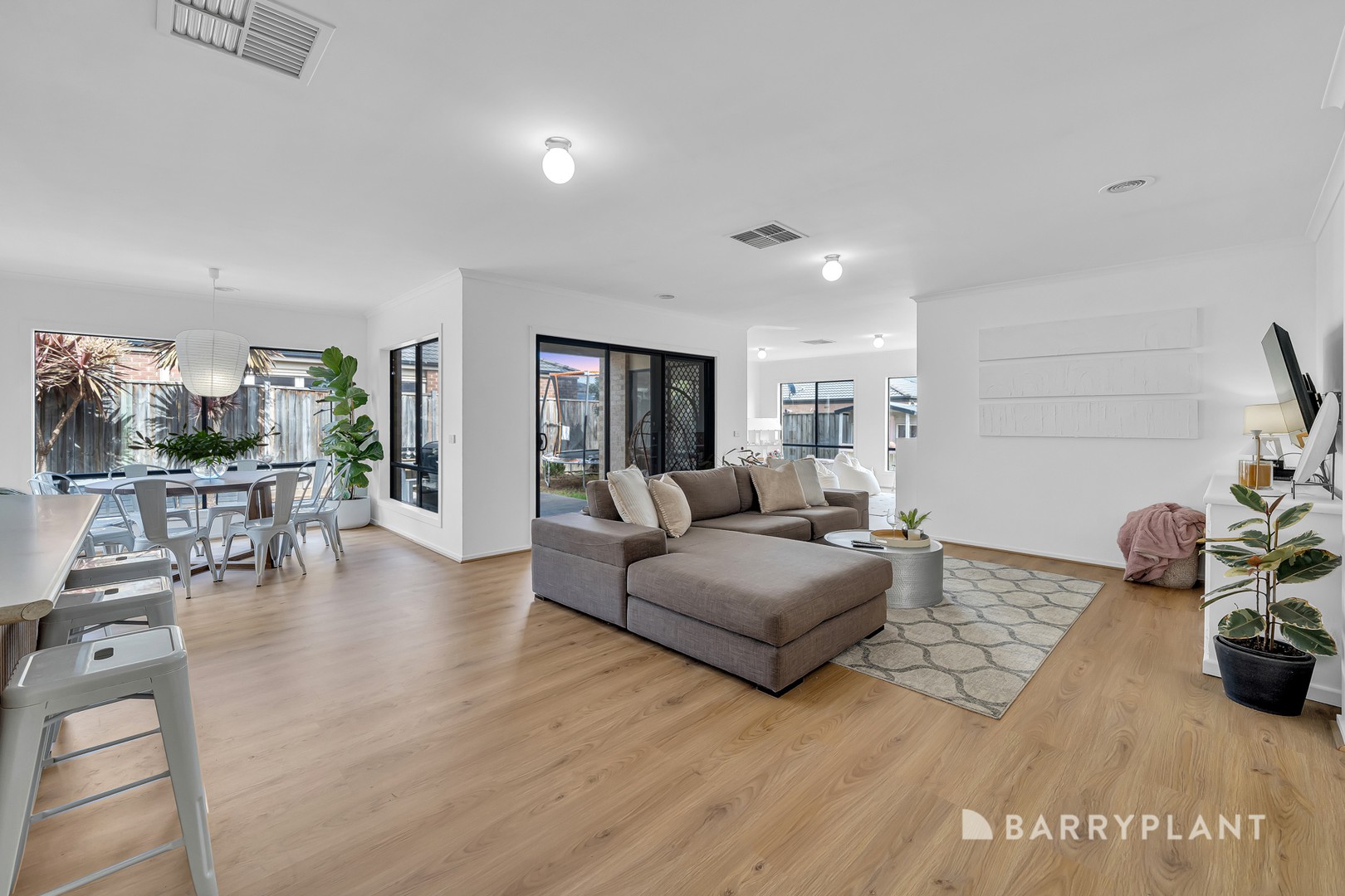 23 East Cornhill Drive, Point Cook, VIC 3030, Point Cook - Thumbnail 5