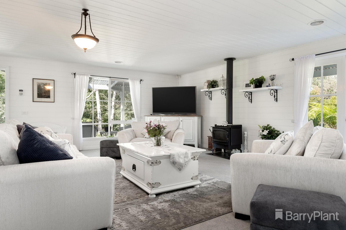 23 Emerald Lake Road, Emerald, VIC 3782, Emerald - Thumbnail 4