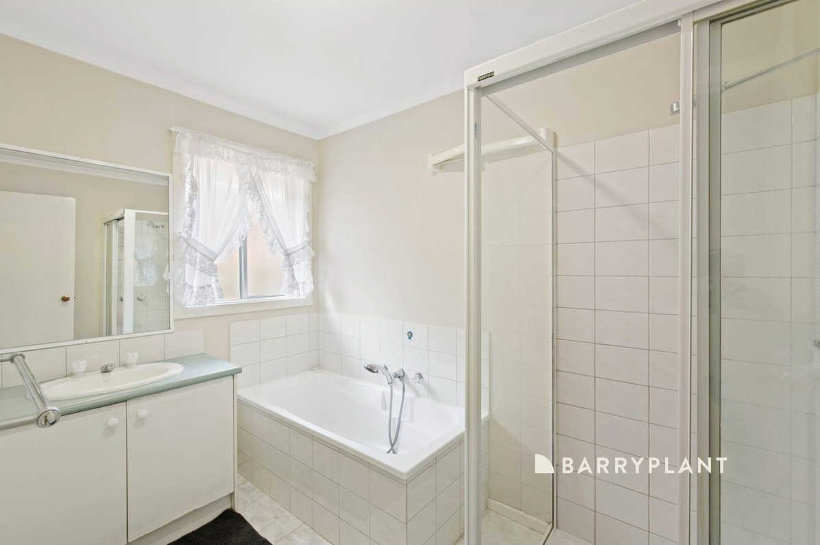 23 England Walk, Narre Warren South, VIC 3805, Narre Warren South - Thumbnail 6