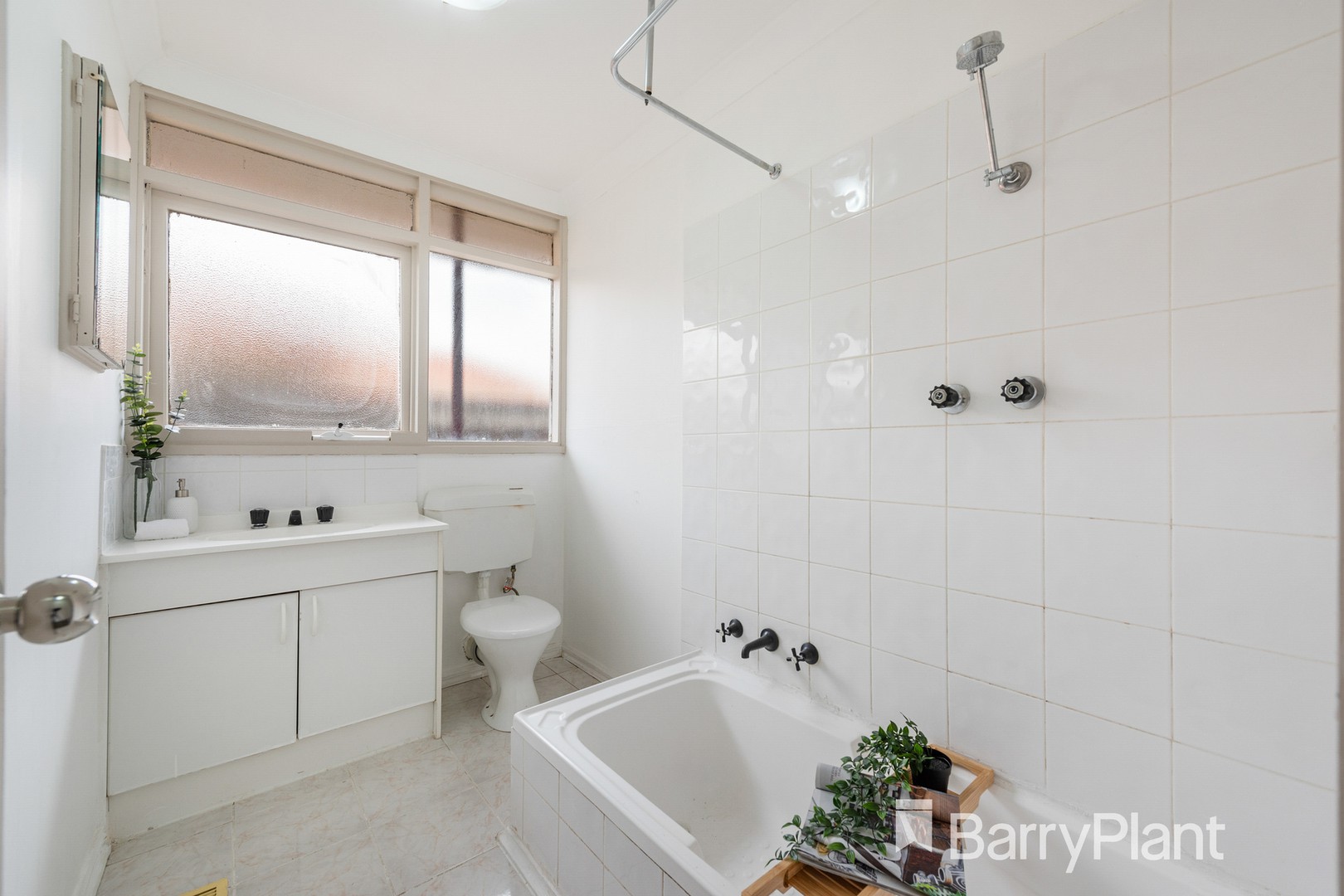 23 Falcon Drive, Melton, VIC 3337, Melton - Thumbnail 4