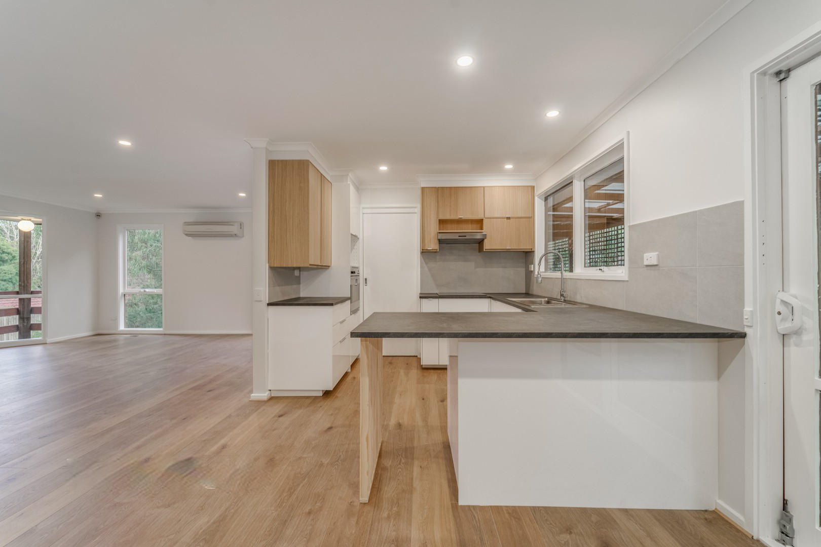 23 Grey Street, Ringwood East, VIC 3135, Ringwood East - Thumbnail 3