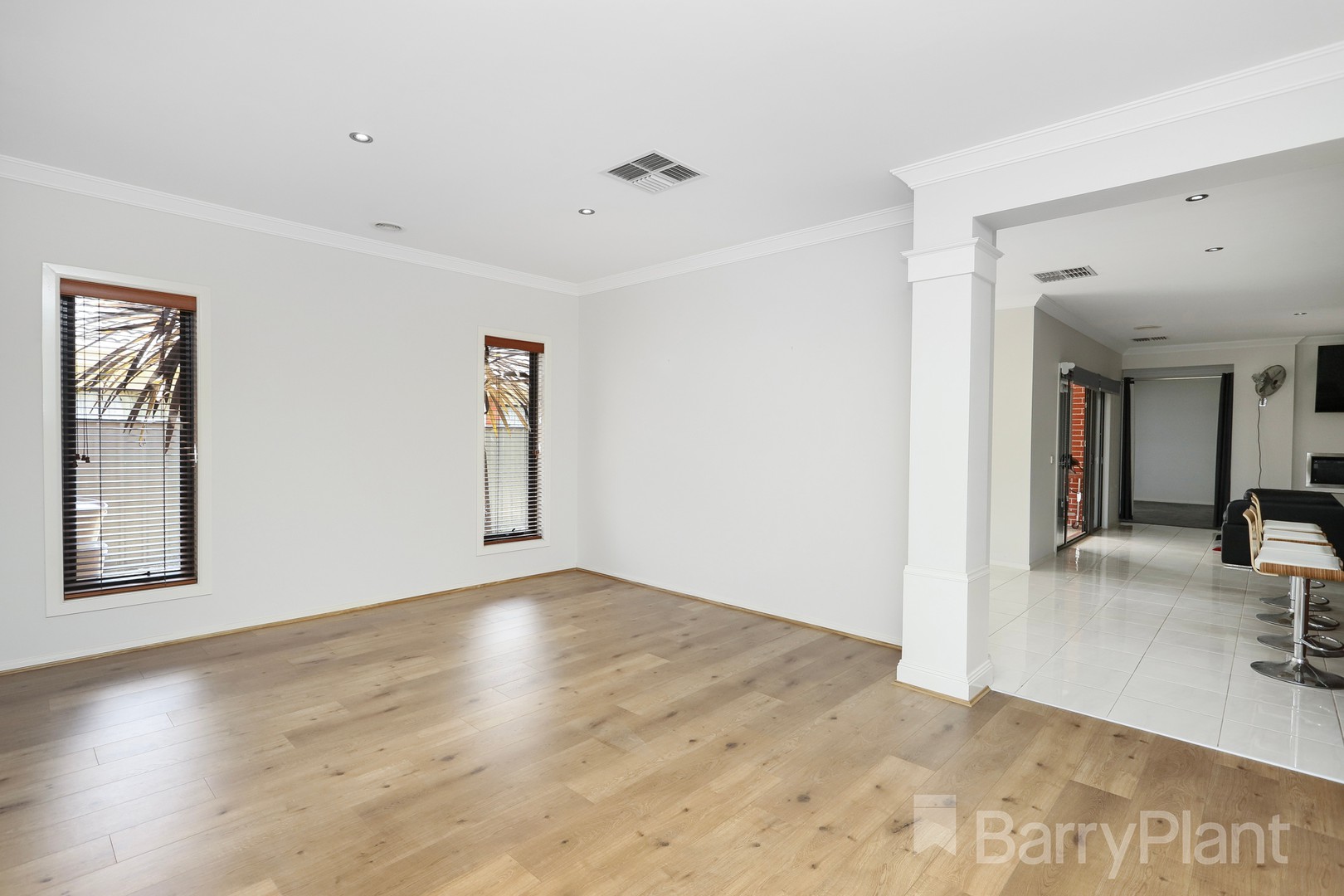 23 Hampton Street, Craigieburn, VIC 3064, Craigieburn - Thumbnail 4