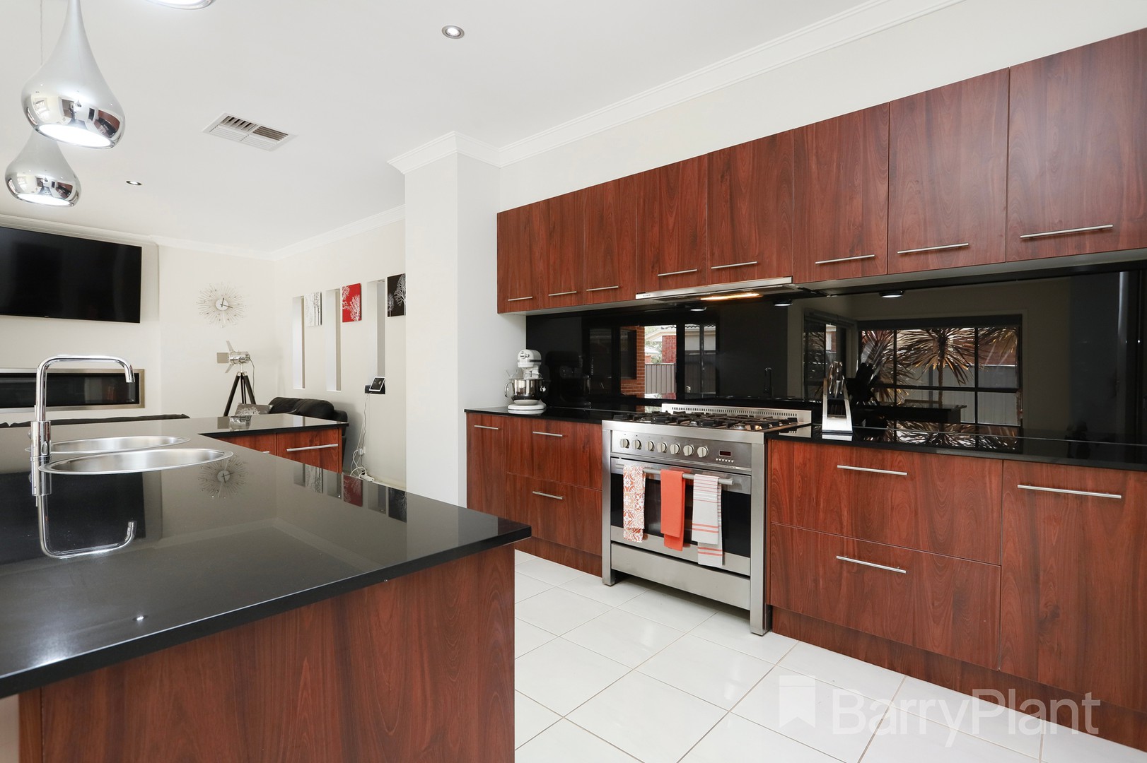 23 Hampton Street, Craigieburn, VIC 3064, Craigieburn - Thumbnail 8