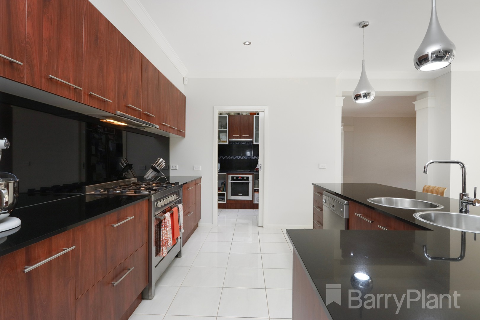 23 Hampton Street, Craigieburn, VIC 3064, Craigieburn - Thumbnail 5