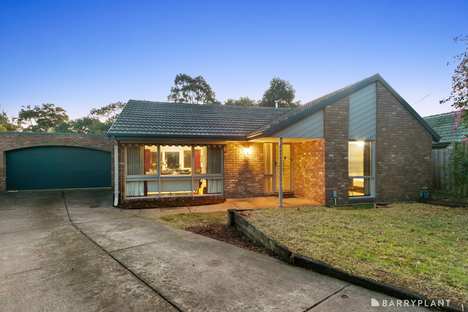 23 Hawksburn Crescent, Wantirna South, VIC 3152