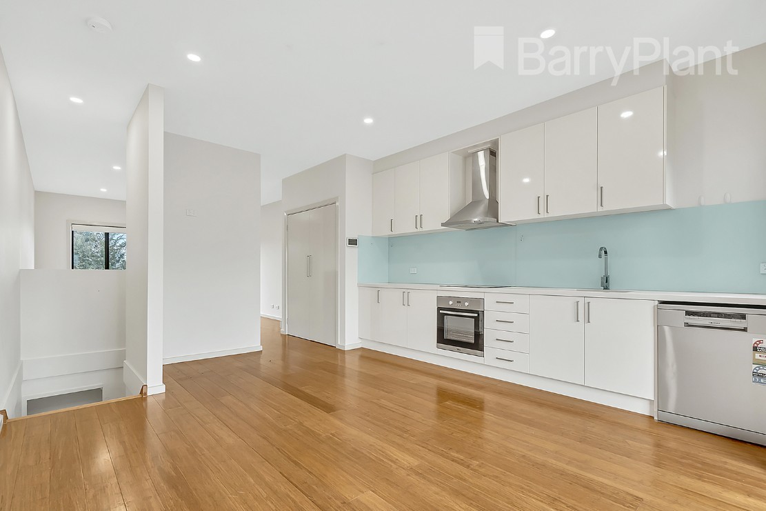 23 Huntington Drive, Craigieburn, VIC 3064, Craigieburn - Thumbnail 5