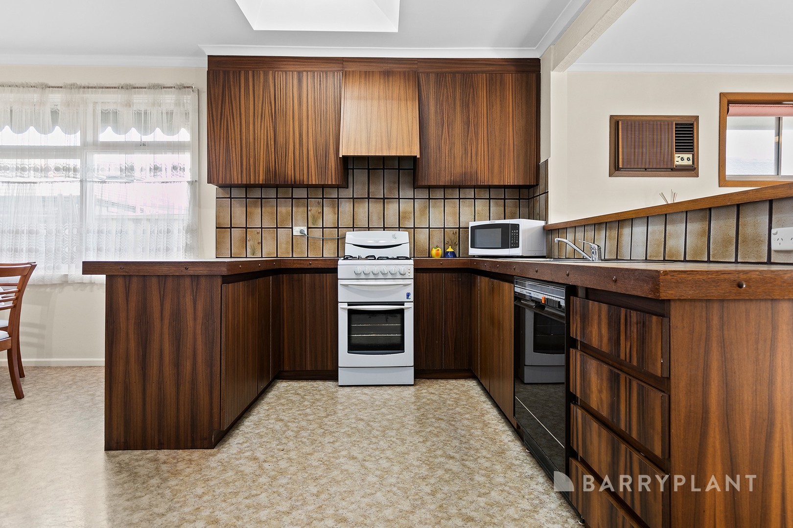 23 Isla Avenue, Glenroy, VIC 3046, Glenroy - Thumbnail 4