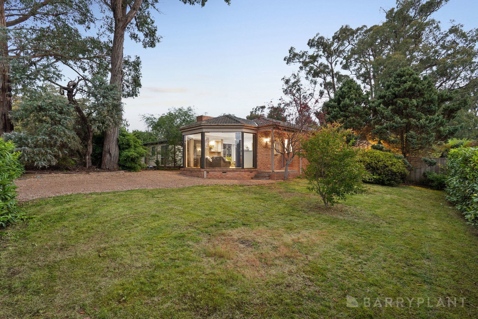23 Joffre Parade, Cockatoo, VIC 3781 - Thumbnail 2 - 21/11/2025