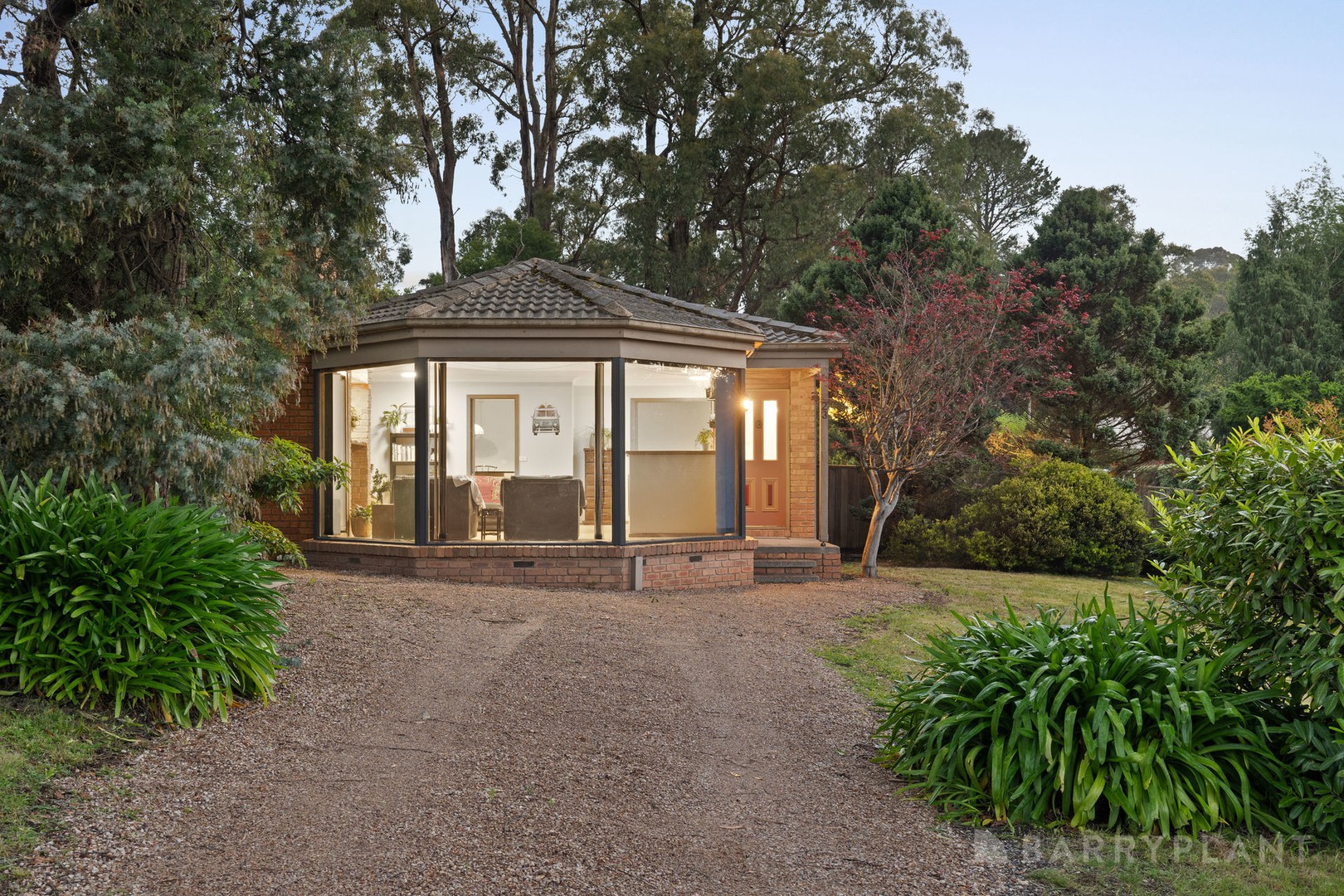 23 Joffre Parade, Cockatoo, VIC 3781, Cockatoo - Thumbnail 3