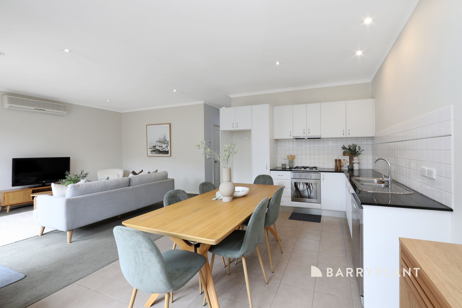 23 Lewis Road, Wantirna South, VIC 3152 - Thumbnail 2 - 14/10/2026