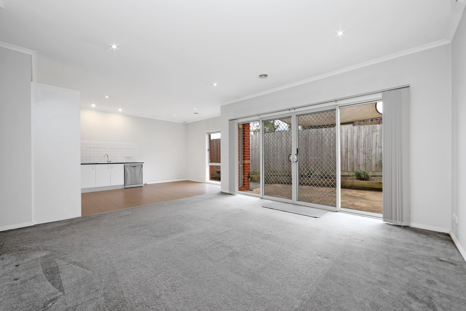 23 Lewis Road, Wantirna South, VIC 3152, Wantirna South - Thumbnail 2