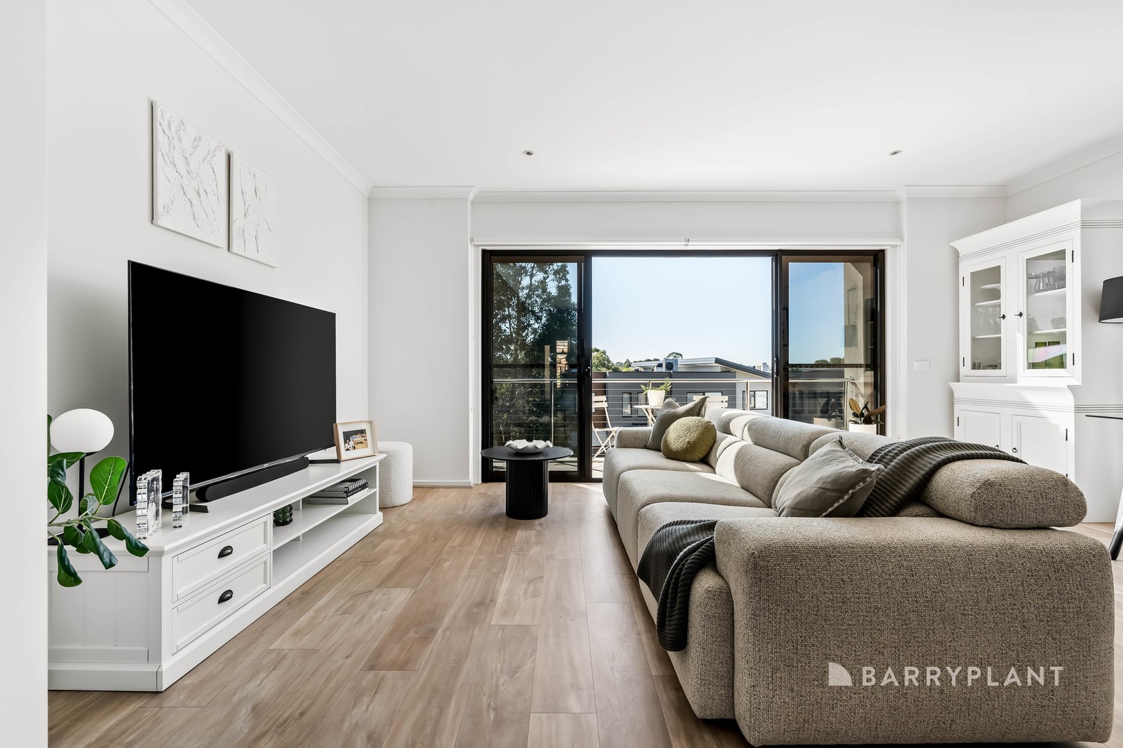 23 Linacre Drive, Bundoora, VIC 3083 - Thumbnail 2 - 13/05/2026