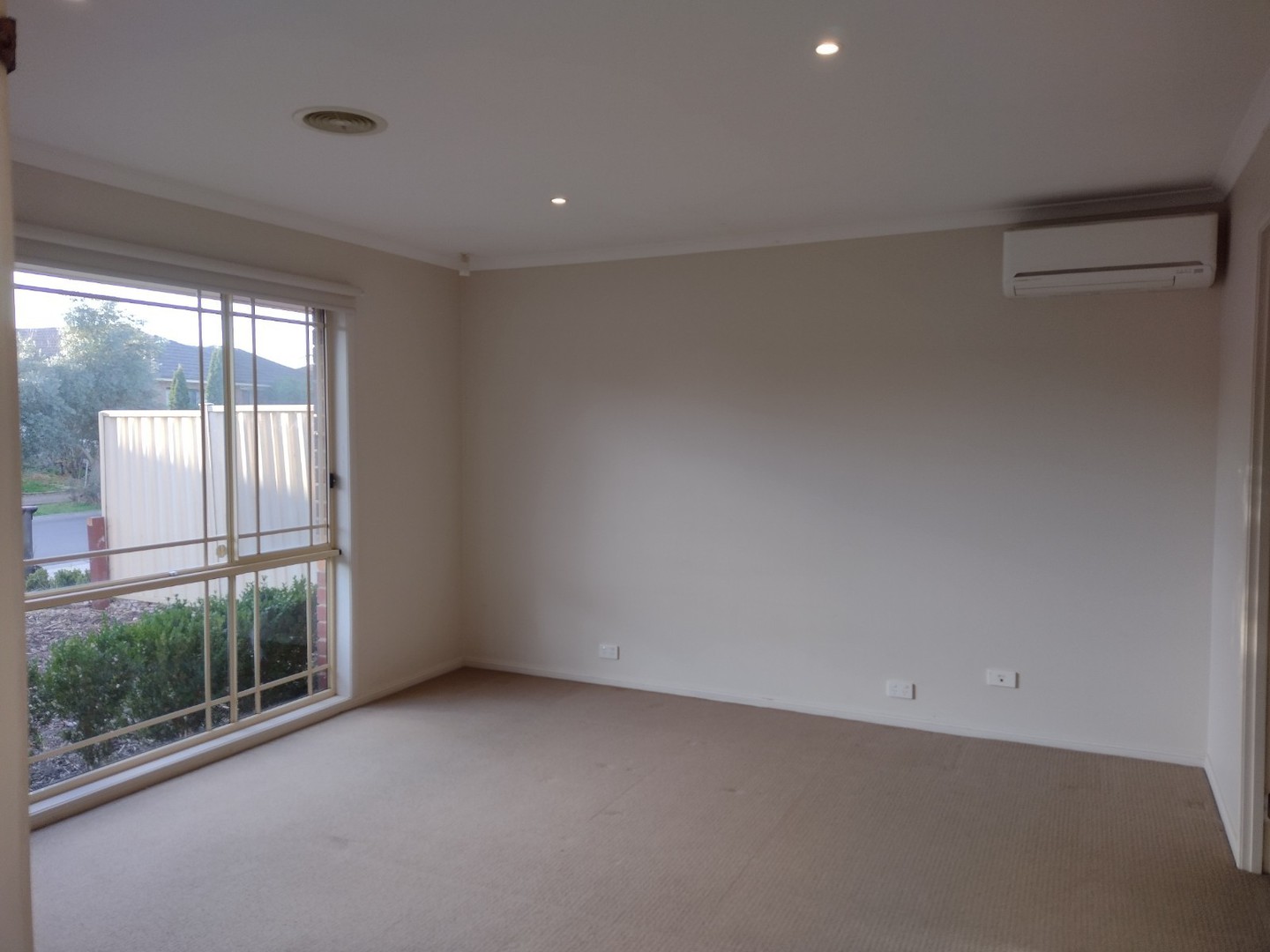 23 Lyme Park CircleCaroline Springs, VIC 3023  - Leased, Caroline Springs - Thumbnail 6