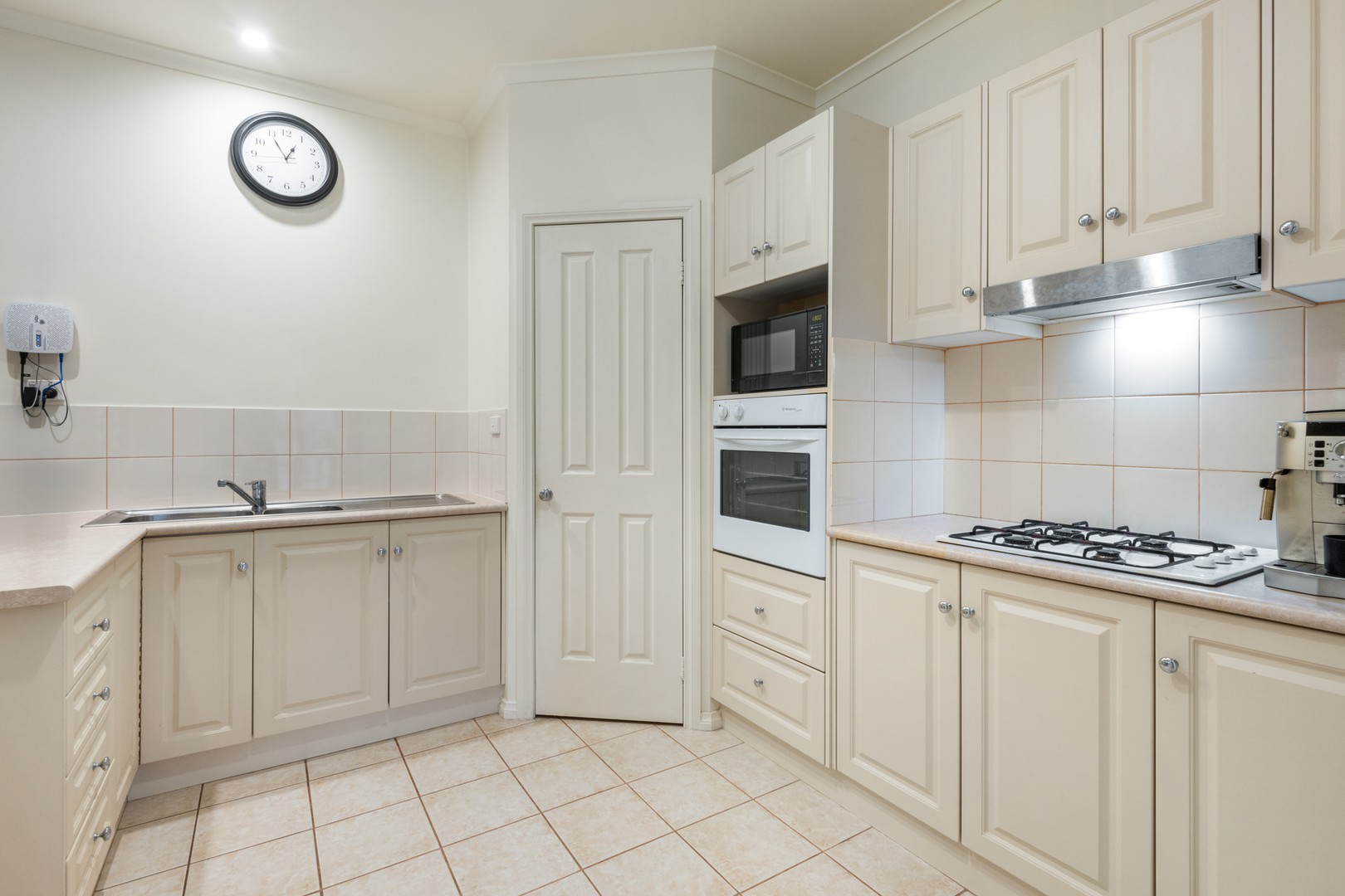 23 Mackie Close, Hamlyn Heights, VIC 3215, Hamlyn Heights - Thumbnail 2