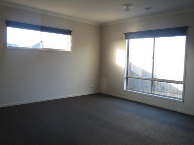 23 Majestic Way, Point Cook, VIC 3030, Point Cook - Thumbnail 4