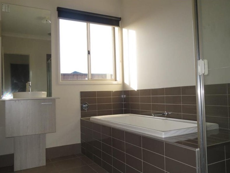 23 Majestic Way, Point Cook, VIC 3030, Point Cook - Thumbnail 8