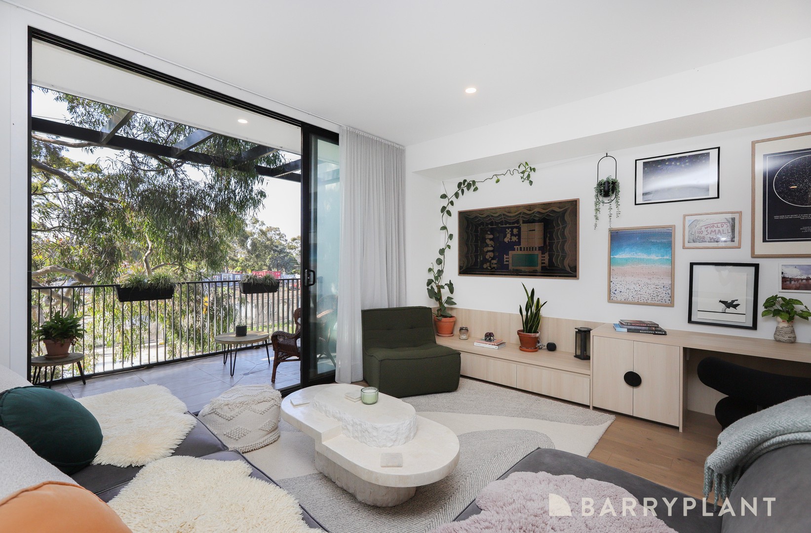 23 Mccracken Street, Sunshine, VIC 3020, Sunshine - Thumbnail 2