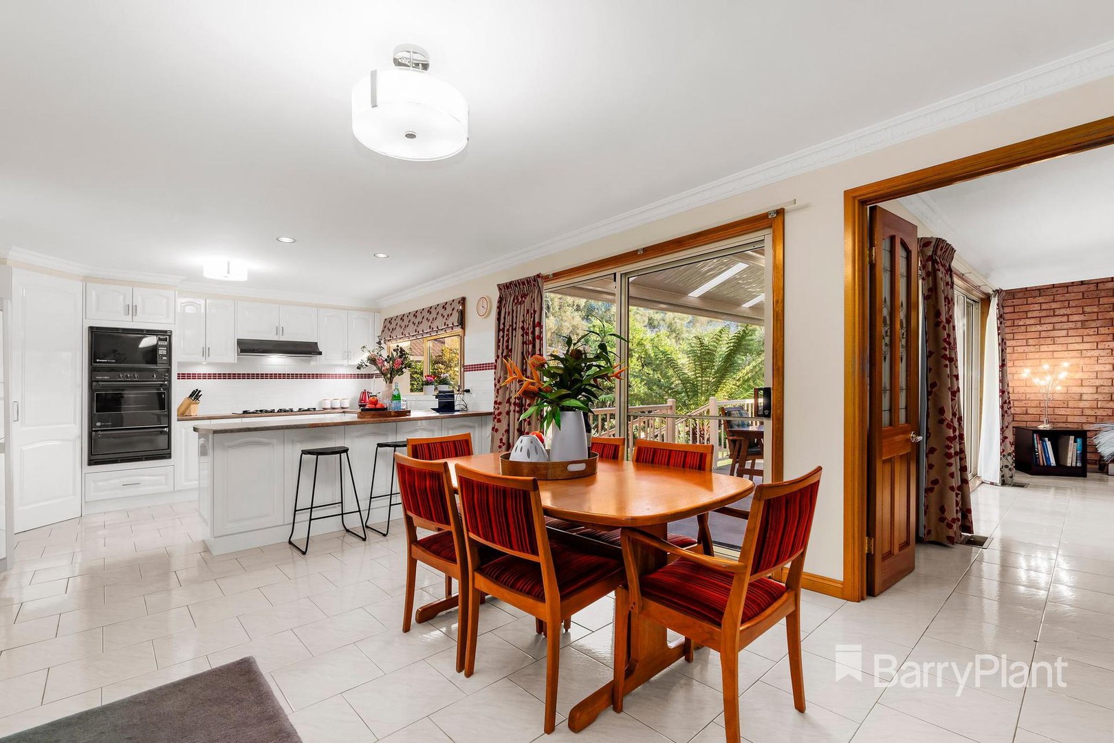 23 Mirbelia Crescent, Mill Park, VIC 3082, Mill Park - Thumbnail 6