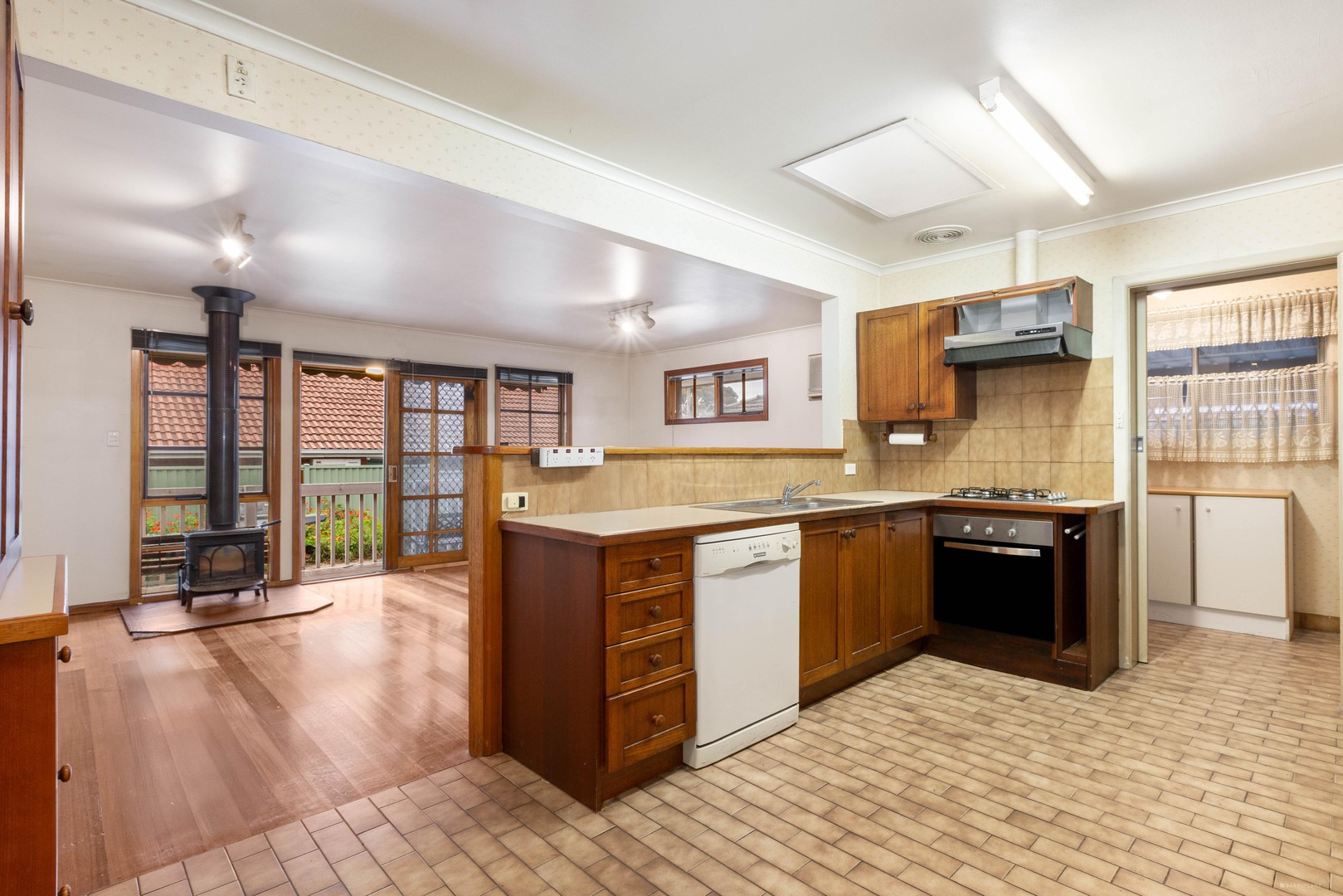 23 Monckton Road, Bundoora, VIC 3083, Bundoora - Thumbnail 4