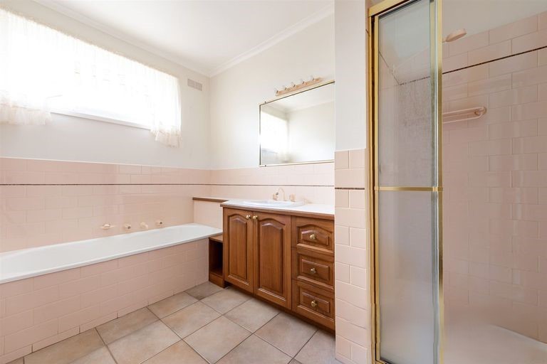 23 Mullens Road, Vermont South, VIC 3133, Vermont South - Thumbnail 4