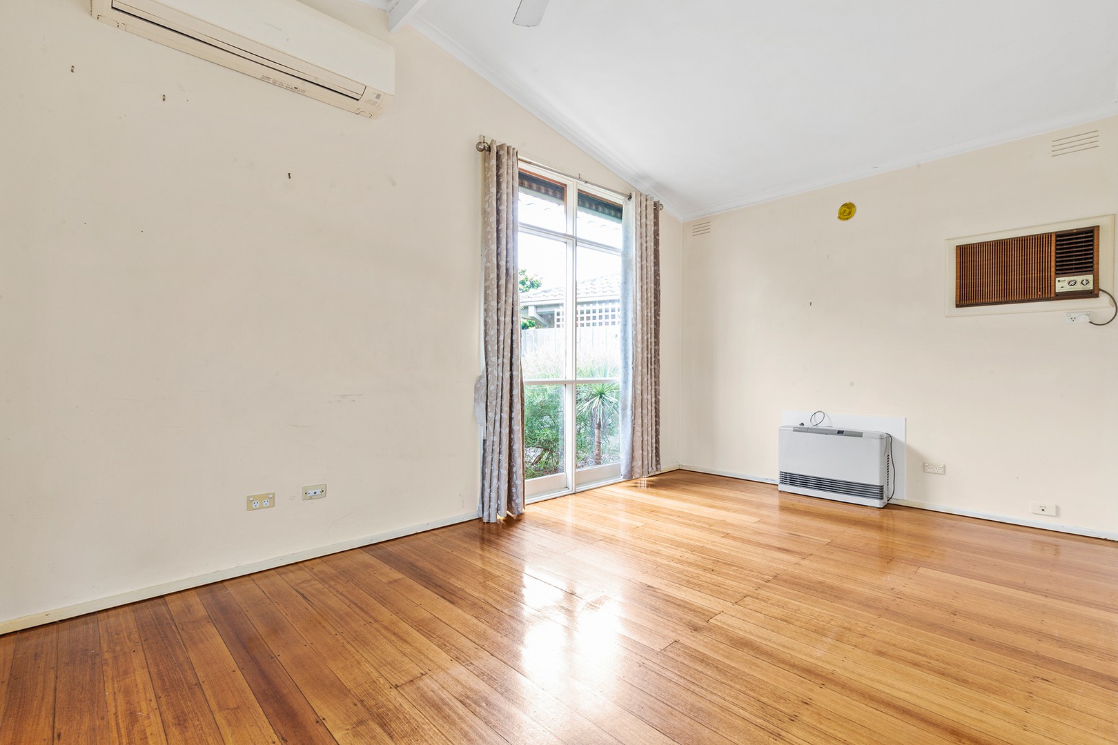 23 Ocean Street, Rosebud, VIC 3939, Rosebud - Thumbnail 2