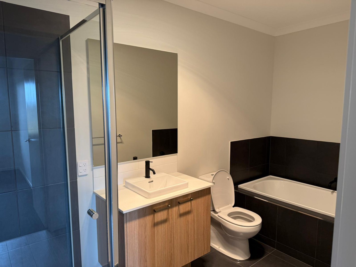 23 Orlov Street, Aintree, VIC 3336, Aintree - Thumbnail 7