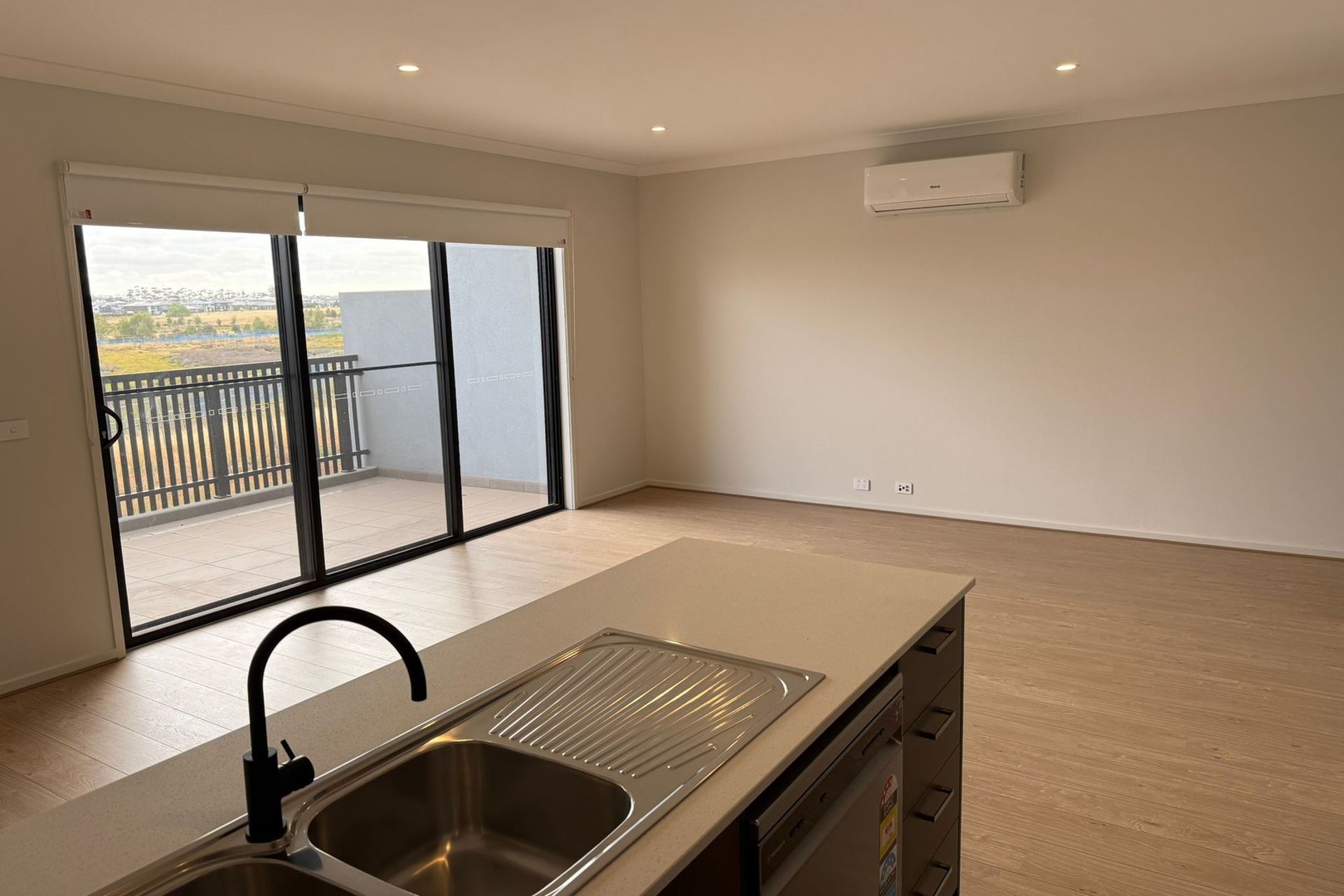 23 Orlov Street, Aintree, VIC 3336, Aintree - Thumbnail 8
