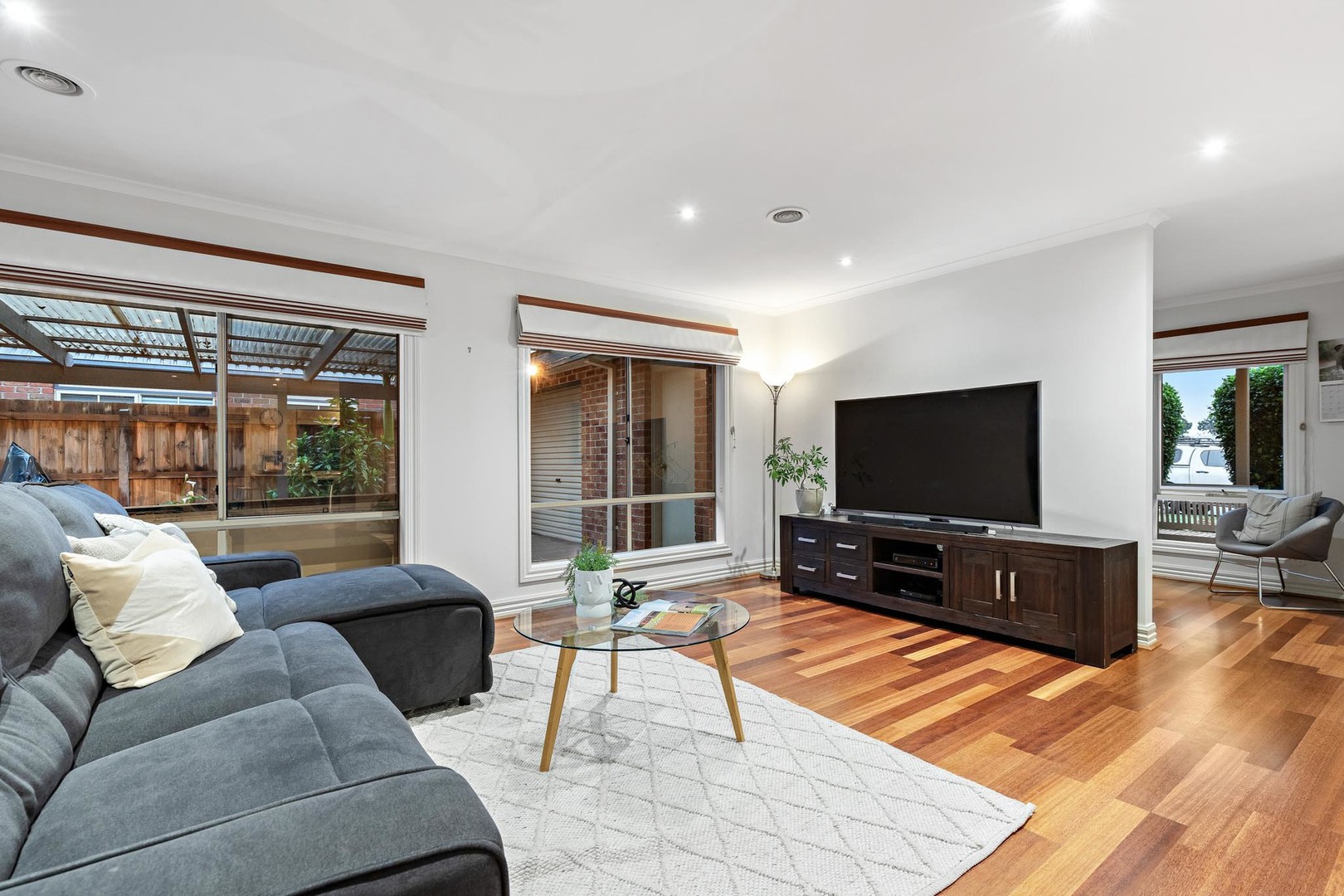 23 Pintail Crescent, Taylors Lakes, VIC 3038, Taylors Lakes - Thumbnail 2
