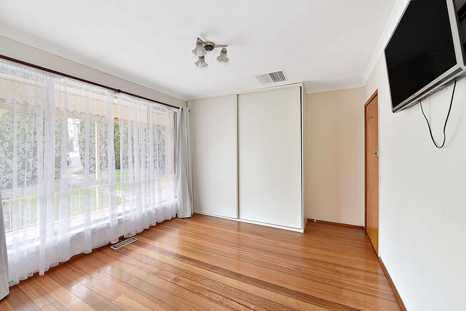 23 Rutland Street, Niddrie, VIC 3042, Niddrie - Thumbnail 4