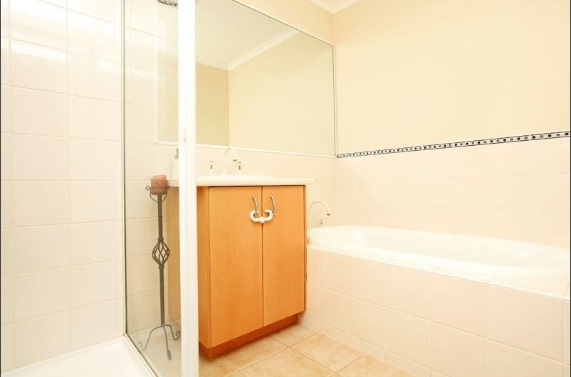 23 Saint Laurent Rise, Knoxfield, VIC 3180, Knoxfield - Thumbnail 8