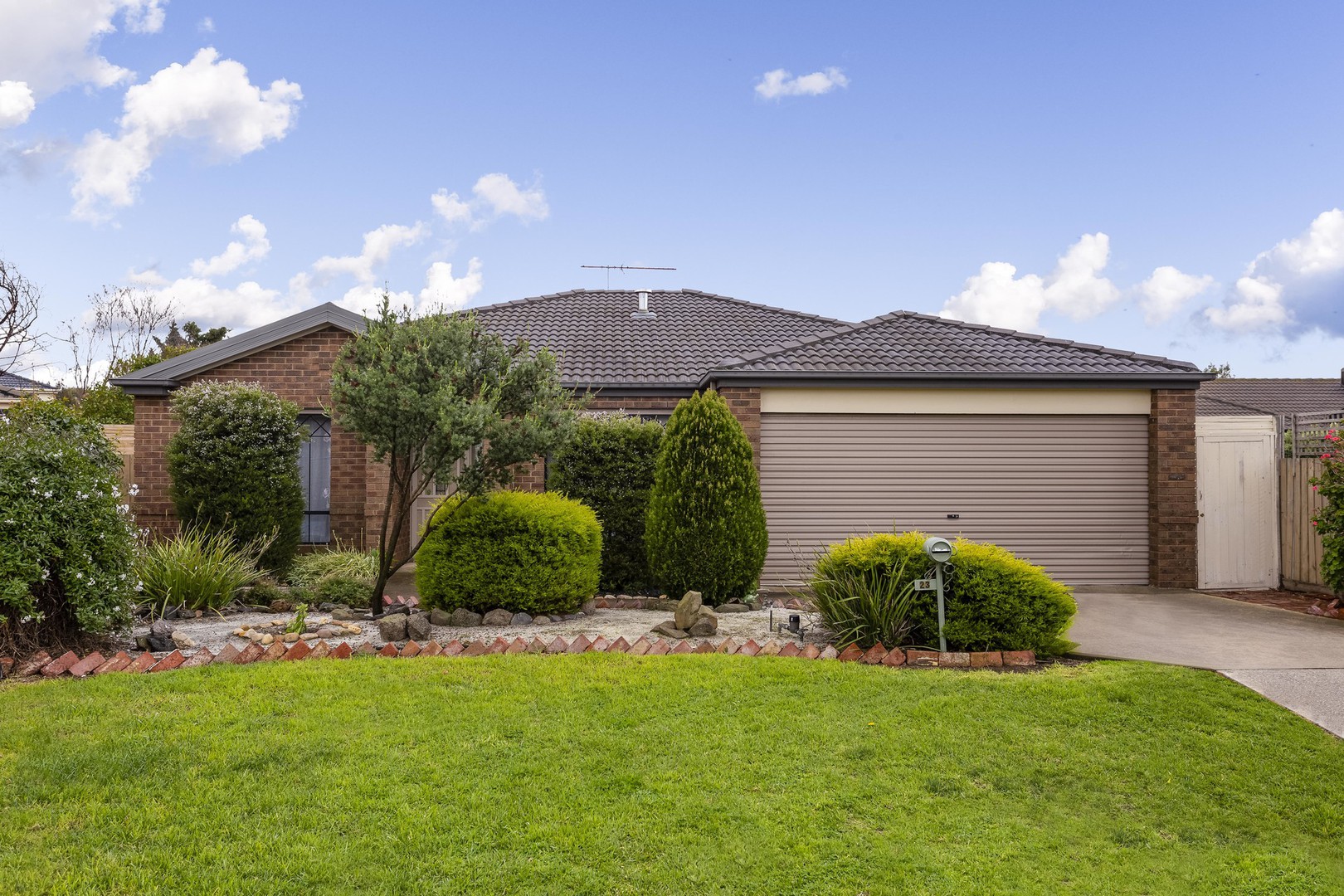 23 Seaeagle Avenue, Point Cook, VIC 3030, Point Cook - Thumbnail 2