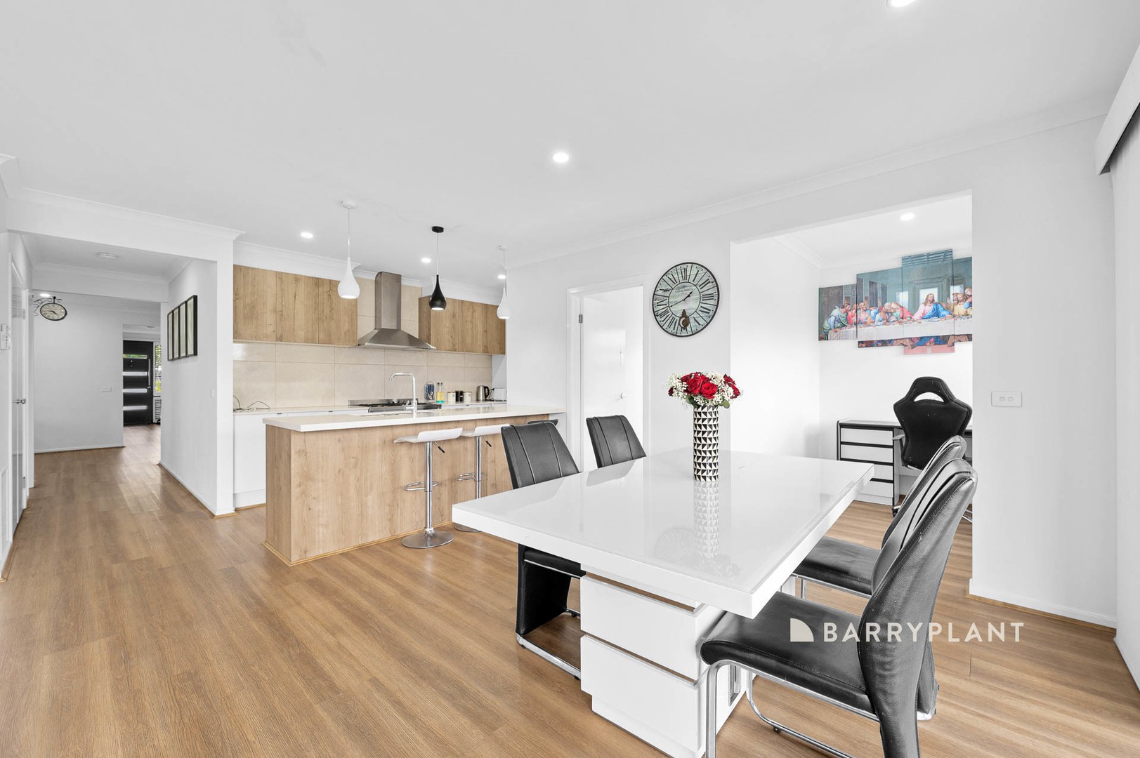 23 Shimar Street, Clyde North, VIC 3978, Clyde North - Thumbnail 3