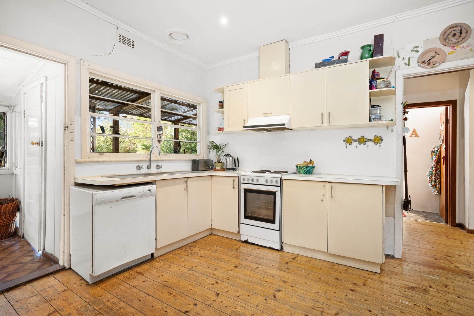 23 Sladen Street, Hamlyn Heights, VIC 3215, Hamlyn Heights - Thumbnail 5
