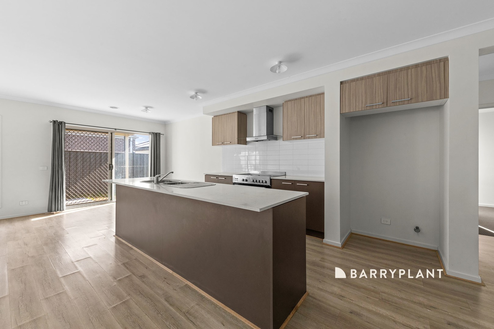 23 Sloane Drive, Clyde North, VIC 3978, Clyde North - Thumbnail 5