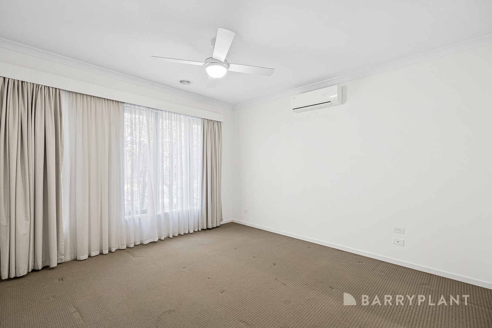 23 Tawleed Grove, Clyde North, VIC 3978, Clyde North - Thumbnail 4