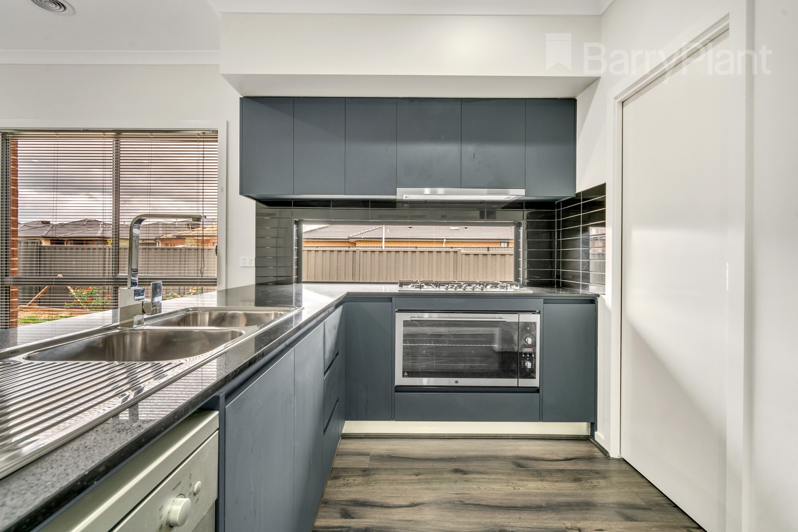 23 Tucholsky Drive, Kalkallo, VIC 3064, Kalkallo - Thumbnail 4