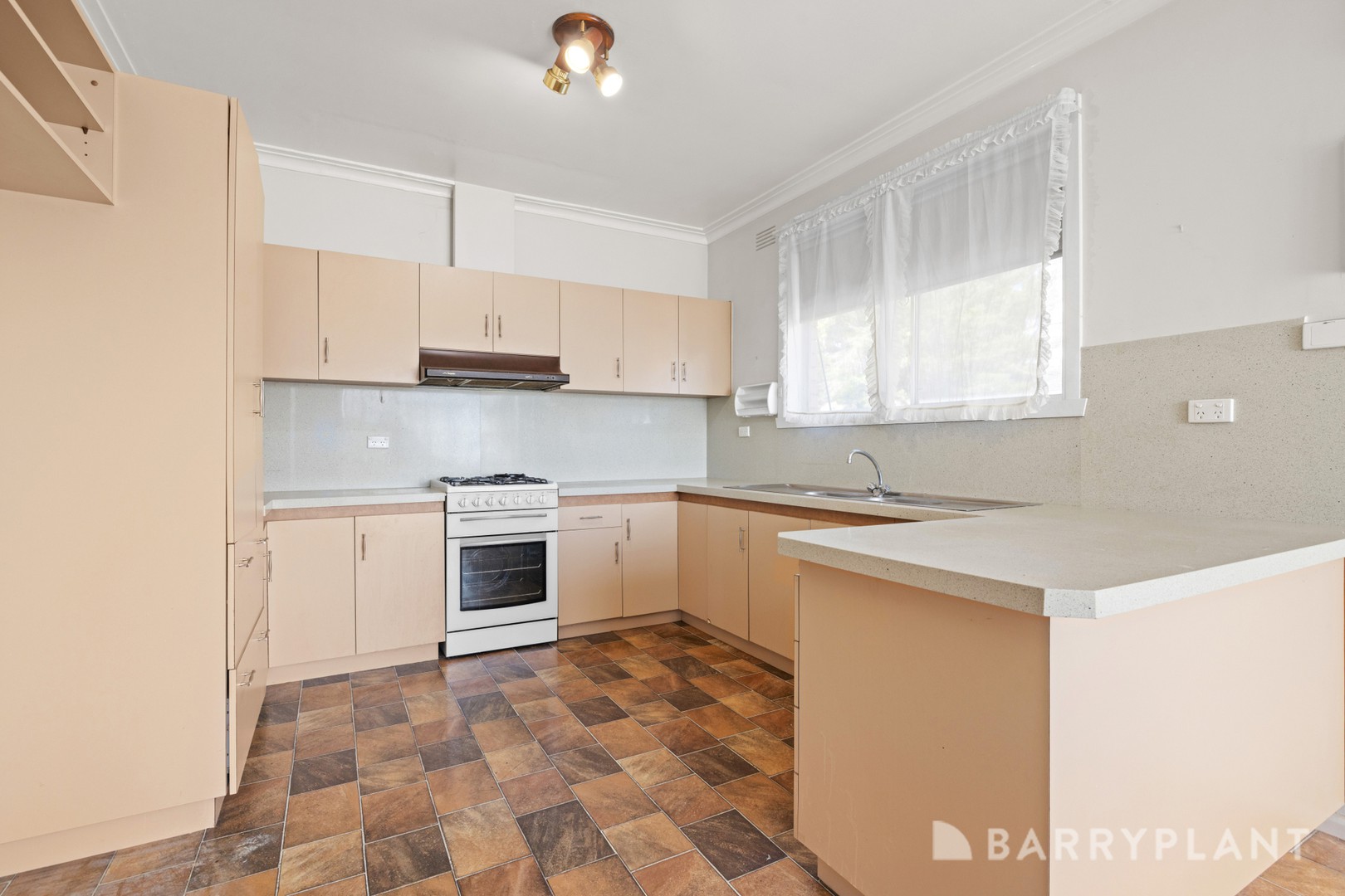 23 Valley Crescent, Glenroy, VIC 3046 - Thumbnail 2 - 30/07/2026