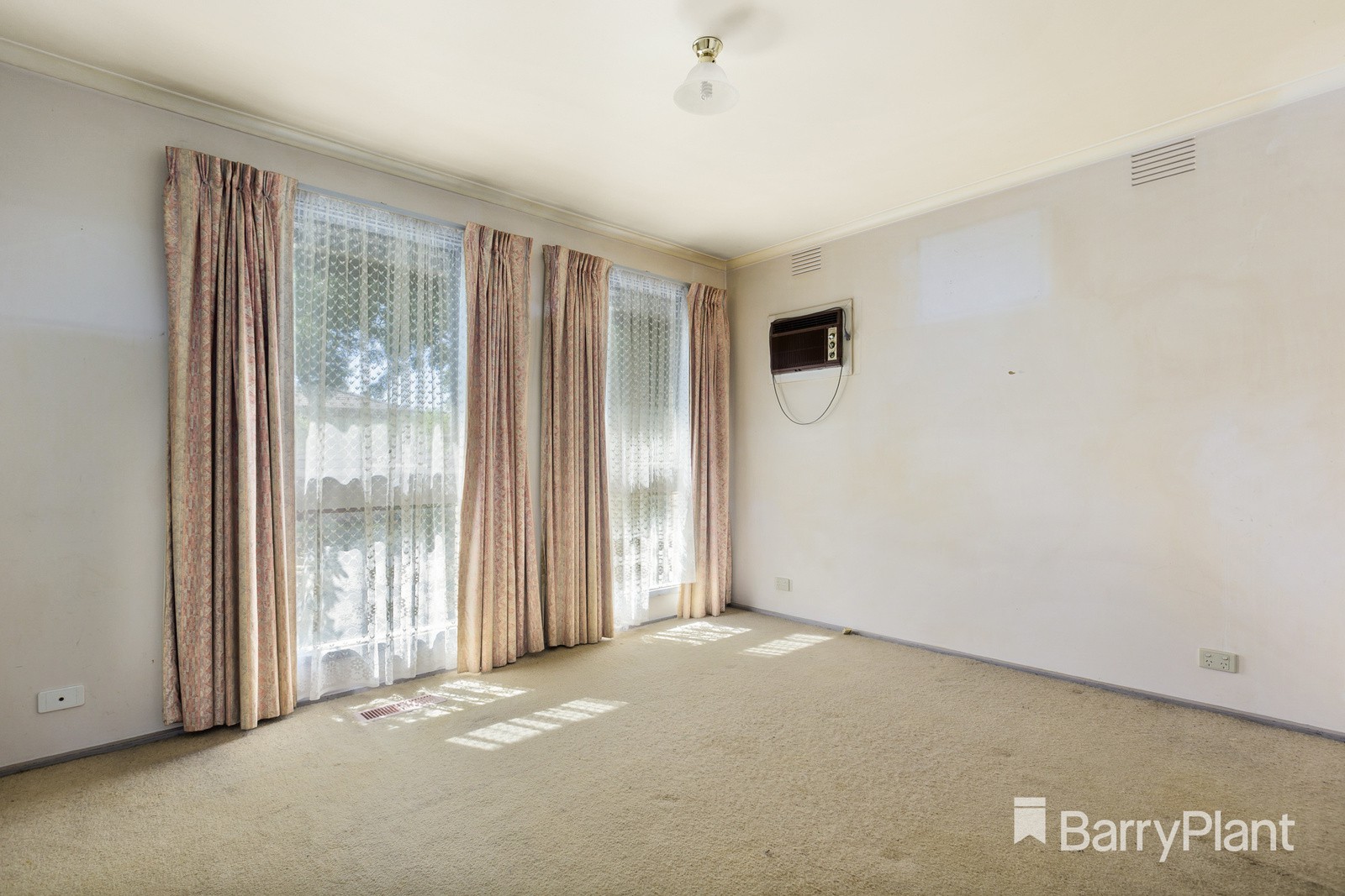 23 Vanessa Crescent, Wheelers Hill, VIC 3150, Wheelers Hill - Thumbnail 2
