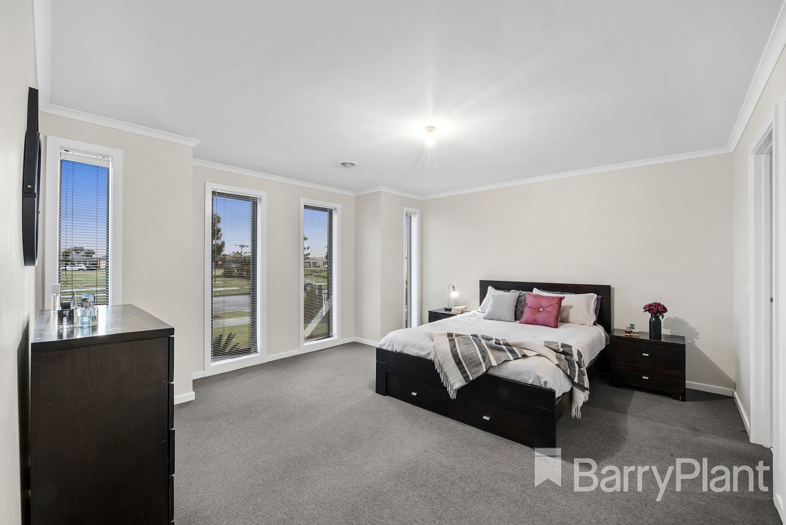 23 Vesper Avenue, Tarneit, VIC 3029, Tarneit - Thumbnail 2