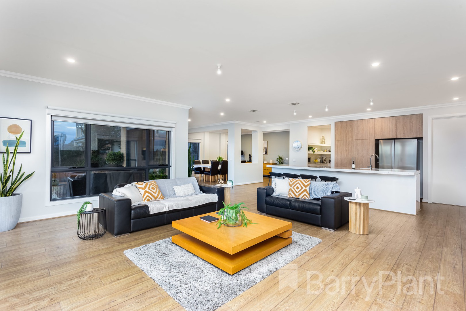 23 Watersedge Cove, Sanctuary Lakes, VIC 3030, Sanctuary Lakes - Thumbnail 4