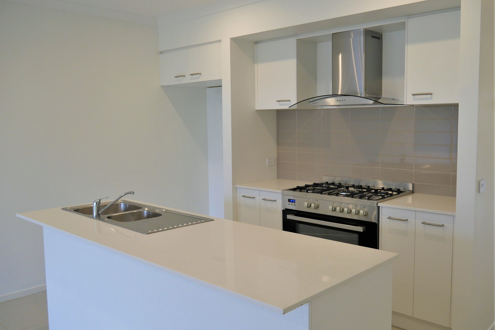 23 Wicklow Drive, Melton South, VIC 3338, Melton South - Thumbnail 2
