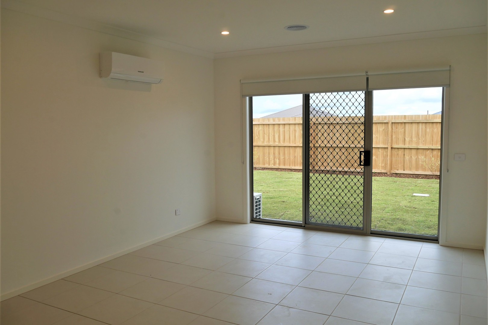23 Wicklow Drive, Melton South, VIC 3338, Melton South - Thumbnail 3