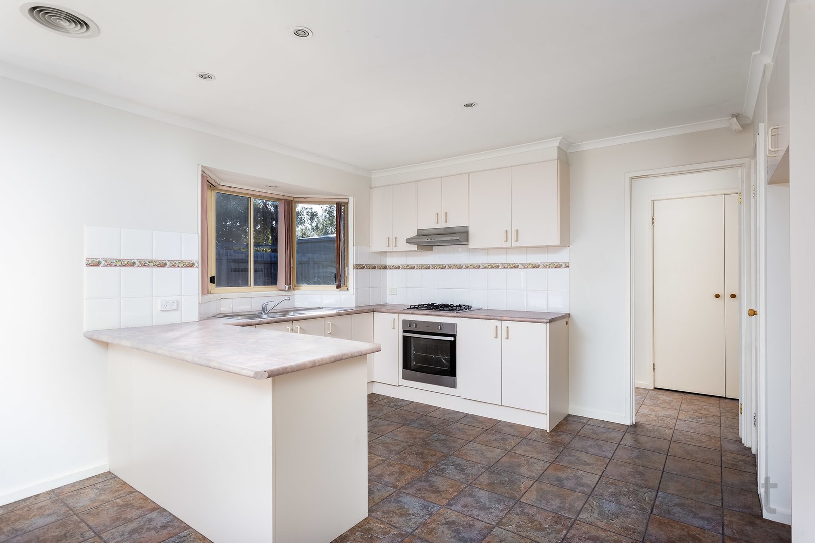 23 William Leake Avenue, Seabrook, VIC 3028, Seabrook - Thumbnail 3