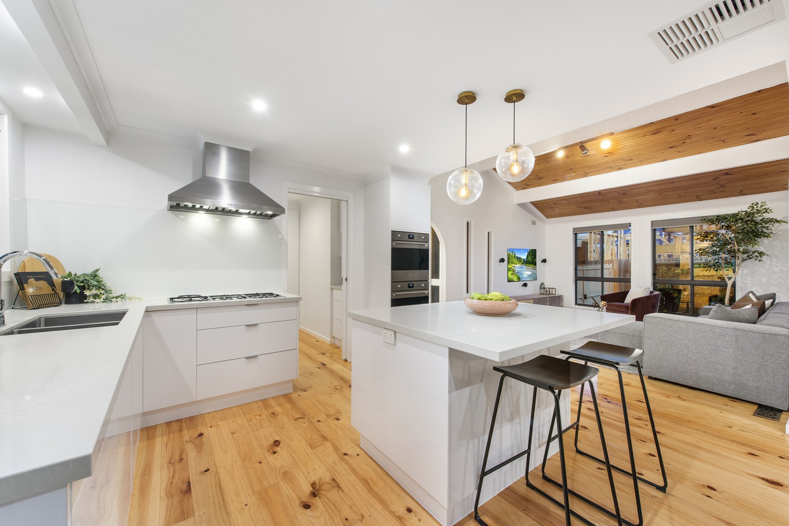 23 Wyperfeld Avenue, Taylors Lakes, VIC 3038, Taylors Lakes - Thumbnail 2